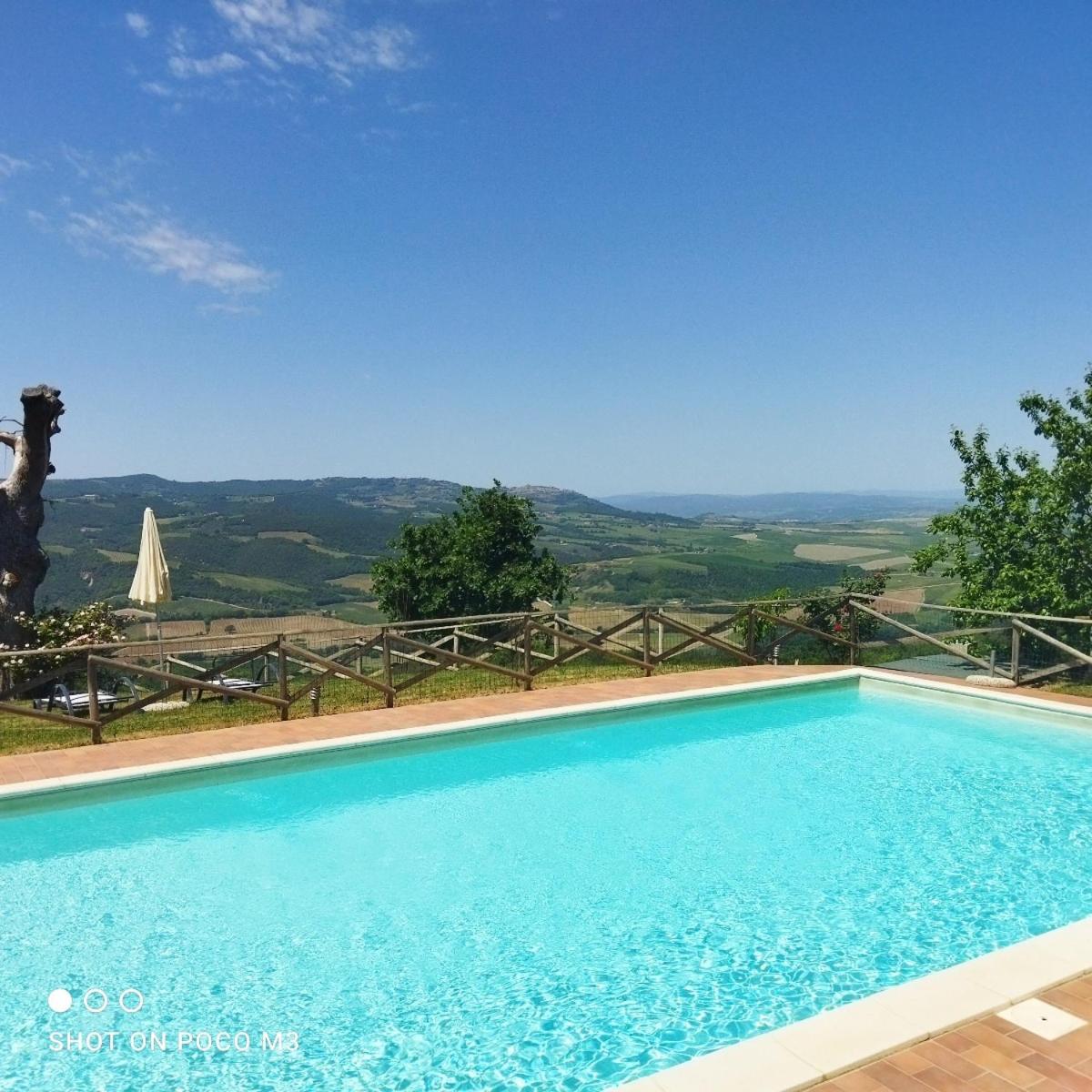 カスティリオーネ・ドルチャ Poggio Al Ventoゲストハウス エクステリア 写真